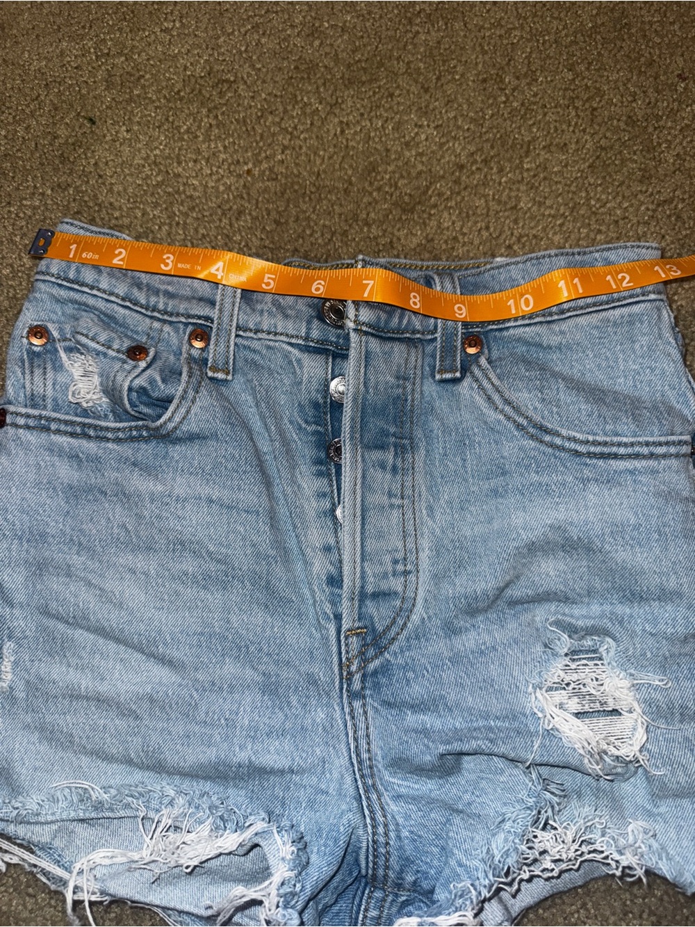 Levi’s Ribcage Shorts 25 High Rise Distressed Cutoff Denim Button Fly - Picture 5 of 6